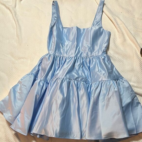 Chelsea Reece DREAM DRESS IN INGENUE BLUE - Picture 1 of 4